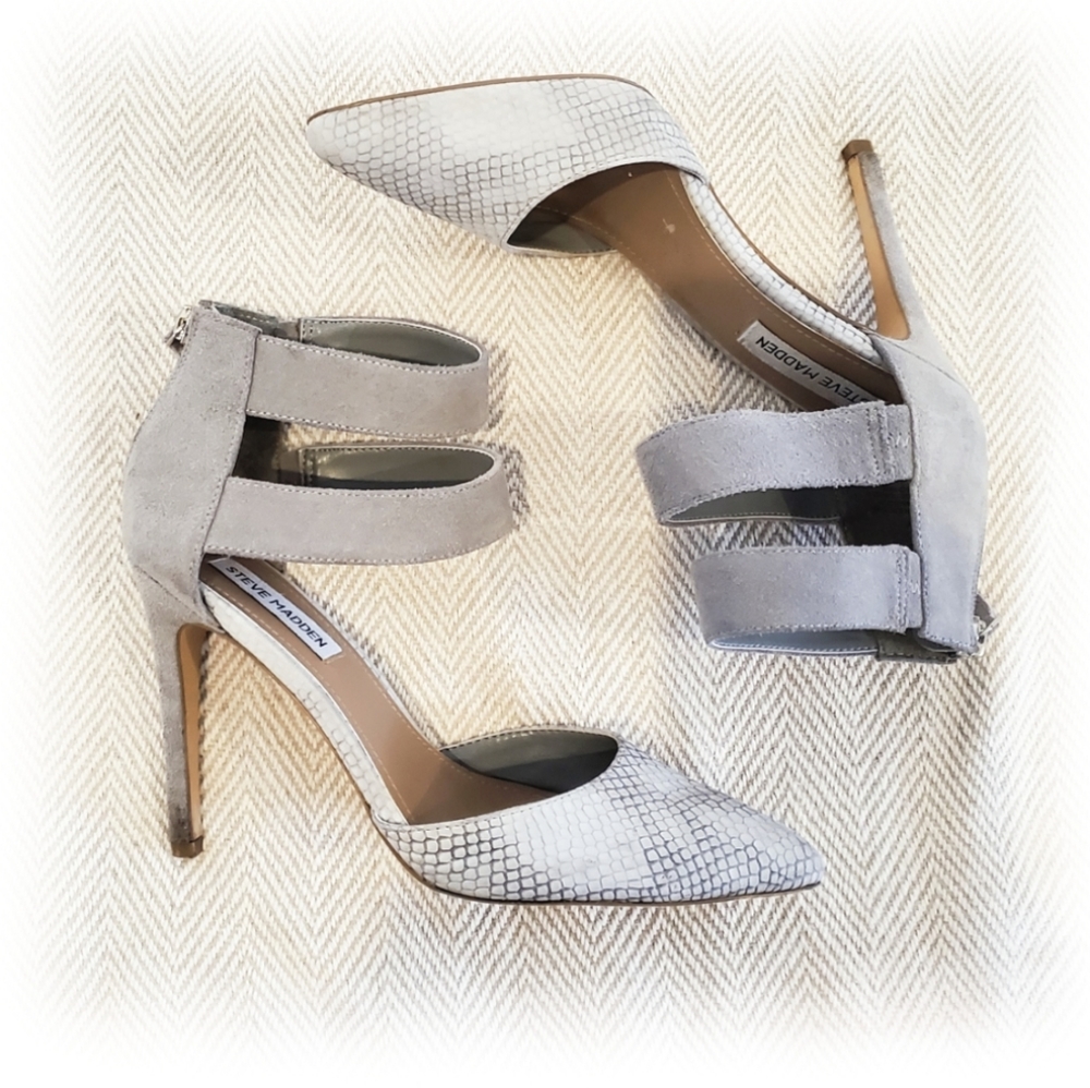 LIKE NEW - STEVE MADDEN PUMPS